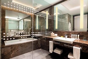 Le Meridien Dhaka
