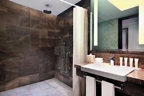 Le Meridien Dhaka