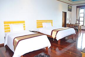 Myanmar Life Hotel