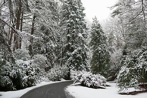Village Hotel on Biltmore Estate