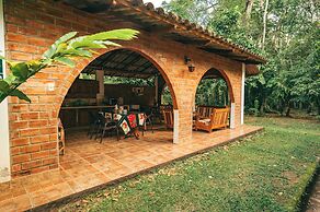 Los Huingos Eco Lodge