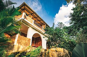 Los Huingos Eco Lodge