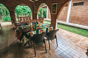 Los Huingos Eco Lodge