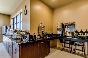 Cobblestone Inn & Suites - Waverly