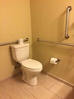Cobblestone Inn & Suites - Waverly