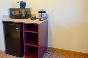 Cobblestone Inn & Suites - Winterset, IA