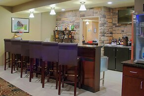 Cobblestone Inn & Suites - Winterset, IA