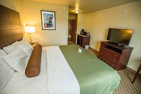Cobblestone Inn & Suites - Winterset, IA