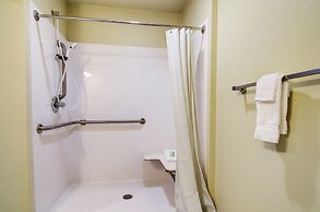 Cobblestone Inn & Suites - Winterset, IA