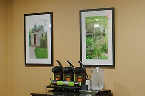 Cobblestone Inn & Suites - Winterset, IA