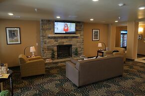 Cobblestone Inn & Suites - Winterset, IA