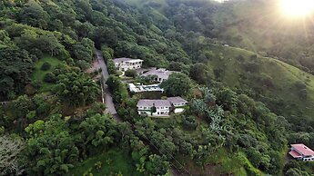 The Retreat Costa Rica - Wellness Resort & Spa