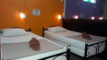 Baan Mook Anda Hostel