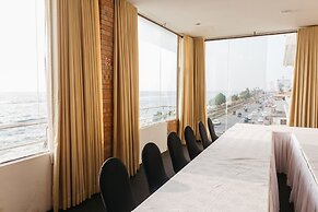 Mirage Colombo Hotel