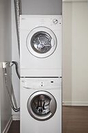 Velvet Stays – Entertainment District