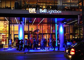 Velvet Stays – Entertainment District