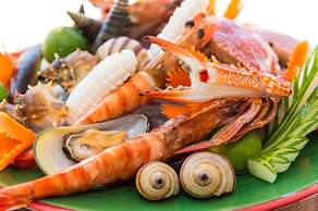 Bayview The Beach Resort