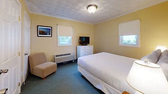 Breezeway Boutique Hotel