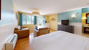 Breezeway Boutique Hotel