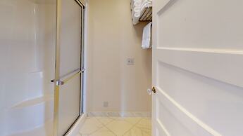 Breezeway Boutique Hotel