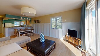 Breezeway Boutique Hotel