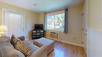 Breezeway Boutique Hotel