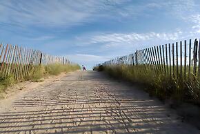 Breezeway Boutique Hotel