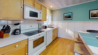 Breezeway Boutique Hotel