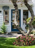 Breezeway Boutique Hotel