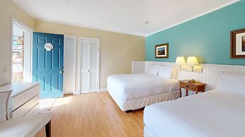 Breezeway Boutique Hotel