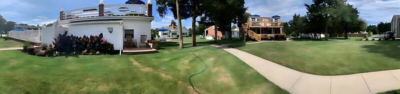 Breezeway Boutique Hotel