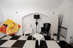 Edificio 15 House Elite