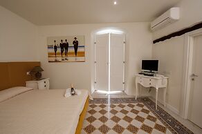 Edificio 15 House Elite