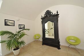 Edificio 15 House Elite