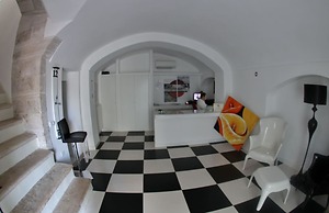 Edificio 15 House Elite