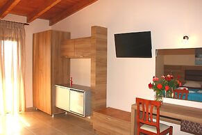 Blue Aegean Hotel & Suites