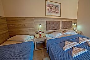 Blue Aegean Hotel & Suites