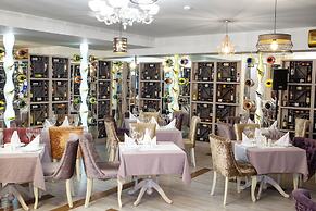 Kamarooms Business Hotel & Spa