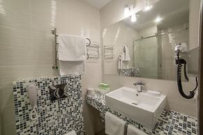 Kamarooms Business Hotel & Spa