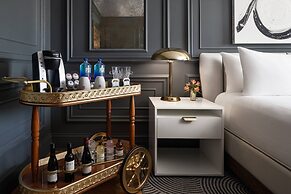 The Drake Oak Brook, Autograph Collection