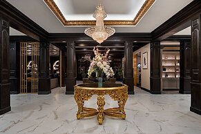 The Drake Oak Brook, Autograph Collection