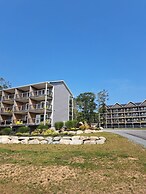 The Quarterdeck Resort