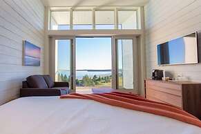 The Quarterdeck Resort