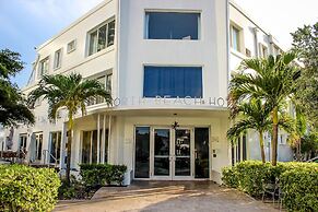 North Beach Hotel