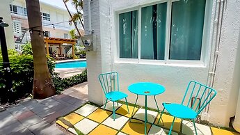 North Beach Hotel