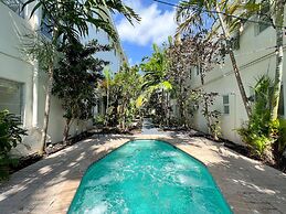 North Beach Hotel