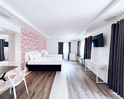 North Beach Hotel