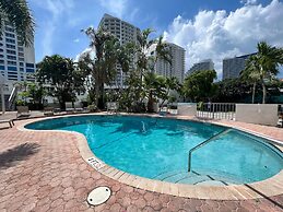 North Beach Hotel