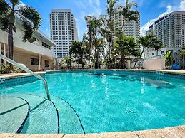 North Beach Hotel