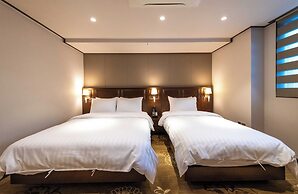 New Chonji Hotel